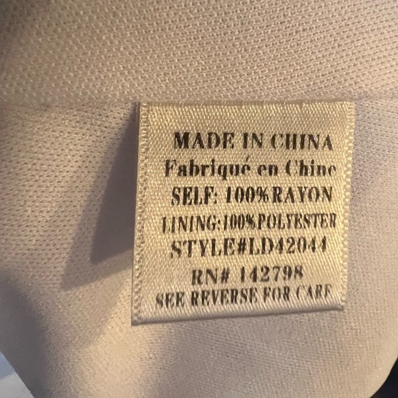 🪻BOUTIQUE LABEL🪻| Summer floral swing dress | Tie Neck | EUC! | S - Picture 6 of 7